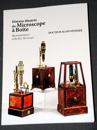 Item #26 Histoire illustrée du microscope à boite / Illustrated History of the box...