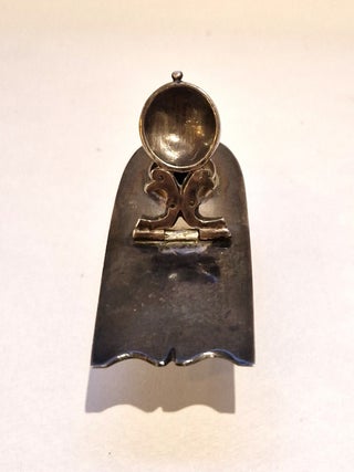 Encrier en argent pour plumier, Iran, XIXe