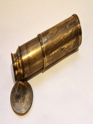 Item #4194 Lorgnette ou petite longue-vue à deux lentilles et objective achromatique par...