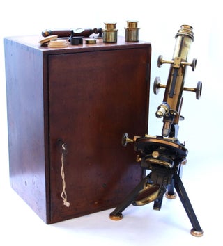 Microscope "Henri Van Heurck" provenant de la collection d'Orville Golub. WATSON, SONS.
