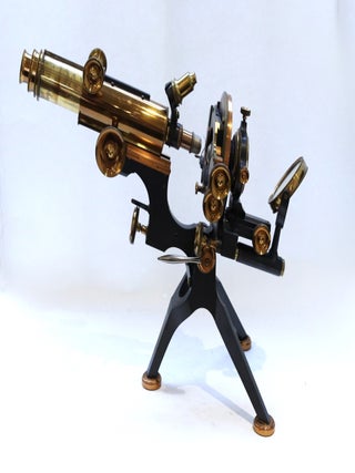 Microscope "Henri Van Heurck" provenant de la collection d'Orville Golub