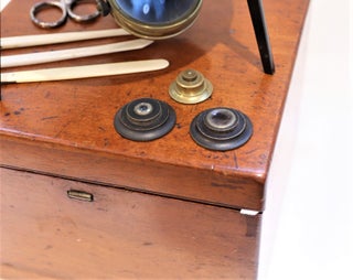 Microscope de dissection de forme ronde d'après Watson, circa 1860-1870