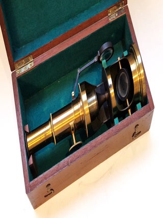 Microscope achromatique simplifié