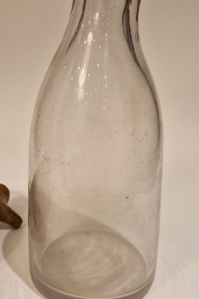 Deux biberons dit Bizolaine en verre et grés, XIXe