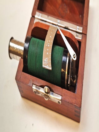 Petite bobine d'électricité médicale de type Emil du Bois-Reymond modifiée par Gustave Trouvé.