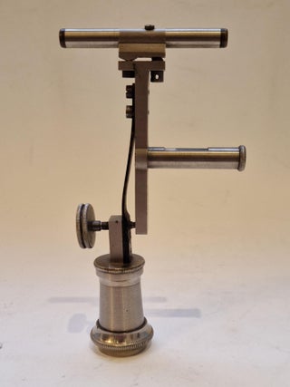 Niveau Boyelle-Morin à collimateur dioptrique.
