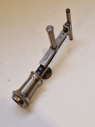 Niveau Boyelle-Morin à collimateur dioptrique.