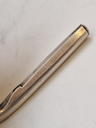 Rare et précoce modèle en argent du “new pair of pocket compasses” inventé par Jones, c. 1800