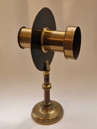 Item #4975 Grand prisme de nicol pour projection, circa 1900. Philippe et Félix Pellin