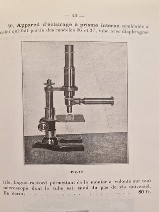 Appareil d'éclairage à prisme interne pour microscope, circa 1900-1910