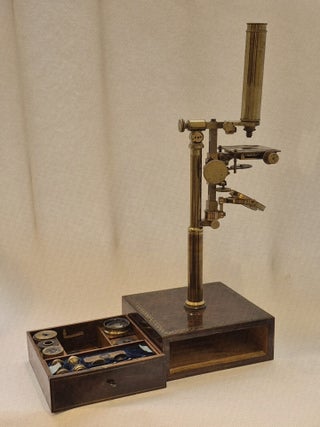 Item #5032 Important exemplaire du microscope achromatique universel, circa 1848-1852. Charles...