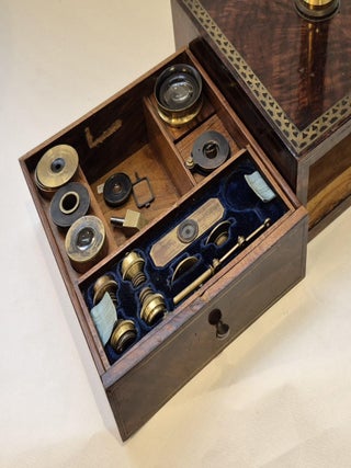 Important exemplaire du microscope achromatique universel, circa 1848-1852