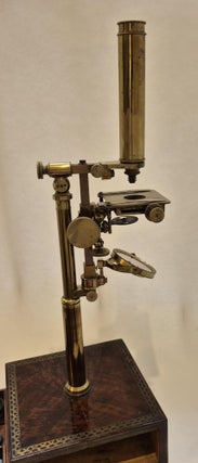 Important exemplaire du microscope achromatique universel, circa 1848-1852