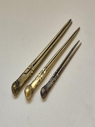 Trois compas en laiton, circa 1740