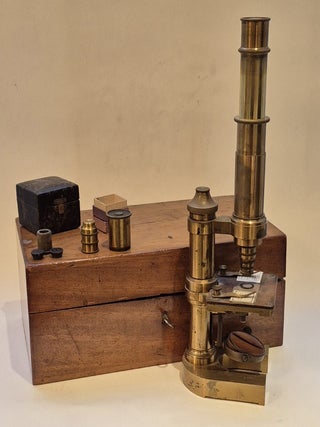 Item #5178 Microscope moyen modèle, Stativ III, circa 1881. LEITZ