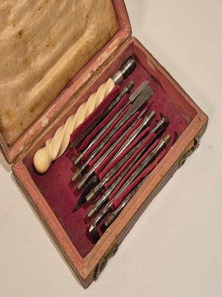Coffret de petite chirurgie dentaire, France, circa 1820