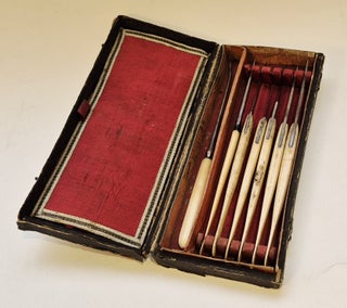 Coffret de six scalpels et une érigne, XVIIIe