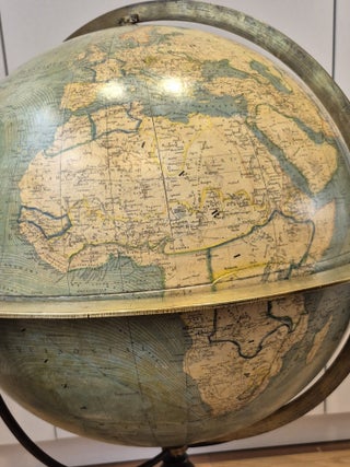 Grand globe terrestre 50cm par Larochette et Bonnefont