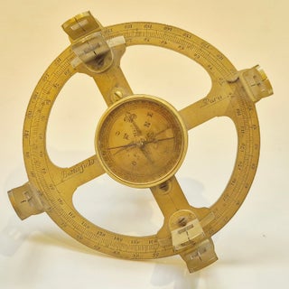 Cercle d'arpentage en laiton à six pinnules, France, circa 1700