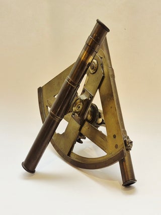 Item #5354 Rare quadrant terrestre ou d'arpentage en laiton, vers 1760. Dubois