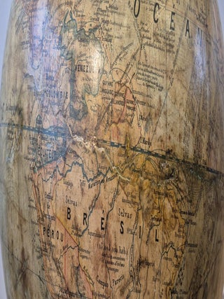 Grand globe terrestre Dubail de 50cm par Lebegue