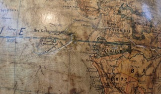Grand globe terrestre Dubail de 50cm par Lebegue