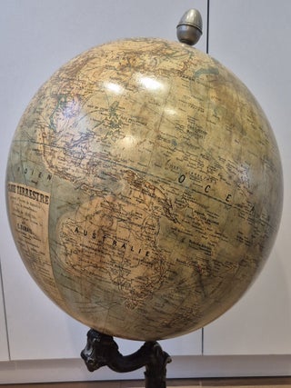 Grand globe terrestre Dubail de 50cm par Lebegue