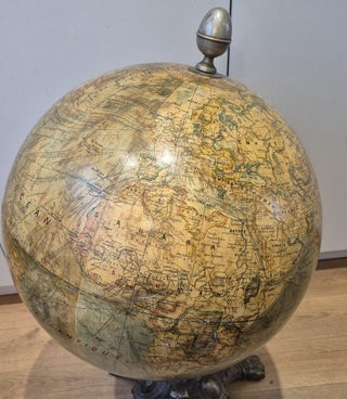 Grand globe terrestre Dubail de 50cm par Lebegue
