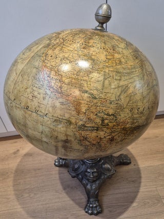Grand globe terrestre Dubail de 50cm par Lebegue
