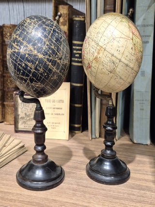 Paire de globes terrestre et c&eacute;leste, circa 1880