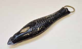 Flamme ou lancette à ressort en forme de poisson, circa 1845