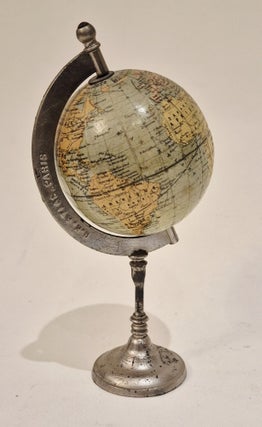 Item #5516 Petit globe terrestre par NK éditeurs, circa 1910. Léon Nicolas et Charles Keller